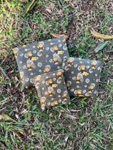 Load image into Gallery viewer, Winnie the Wild Paniolo Pooh Reusable Bags
