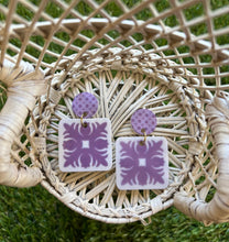 Load image into Gallery viewer, Palaka x Kuiki earrings 💕
