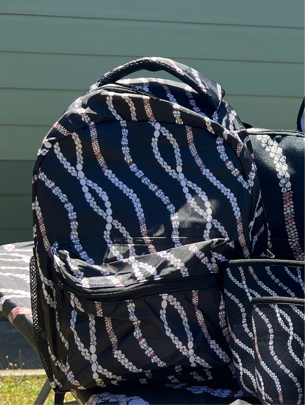 Niʻihau backpack