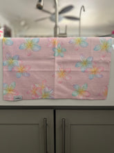 Load image into Gallery viewer, Reiko X So Uʻi Hawaiʻi Microfiber Towels
