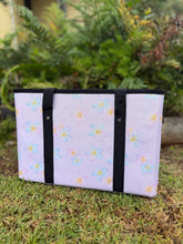 Load image into Gallery viewer, Pua Melia Ānuenue Cube-Lapsible Tote
