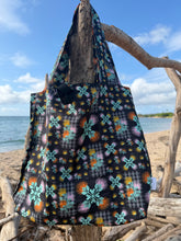 Load image into Gallery viewer, Insulated Reusable Bag size Medium
