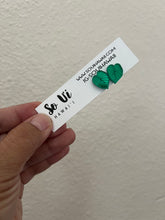 Load image into Gallery viewer, Stud earrings

