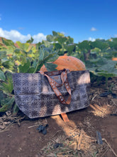 Load image into Gallery viewer, Haliʻa Aloha Behbeh Bucha
