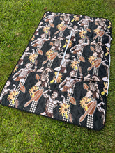 Load image into Gallery viewer, Ikaika Beach mat/bag
